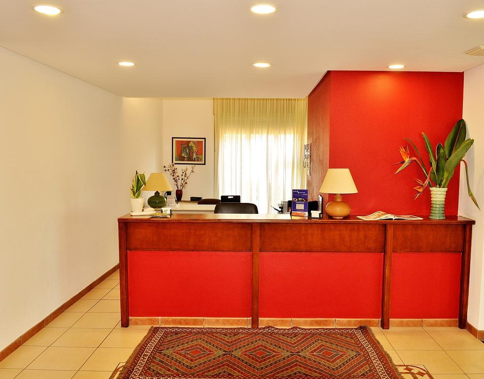 Hotel Rasula Alta Гравина ди Катания Екстериор снимка