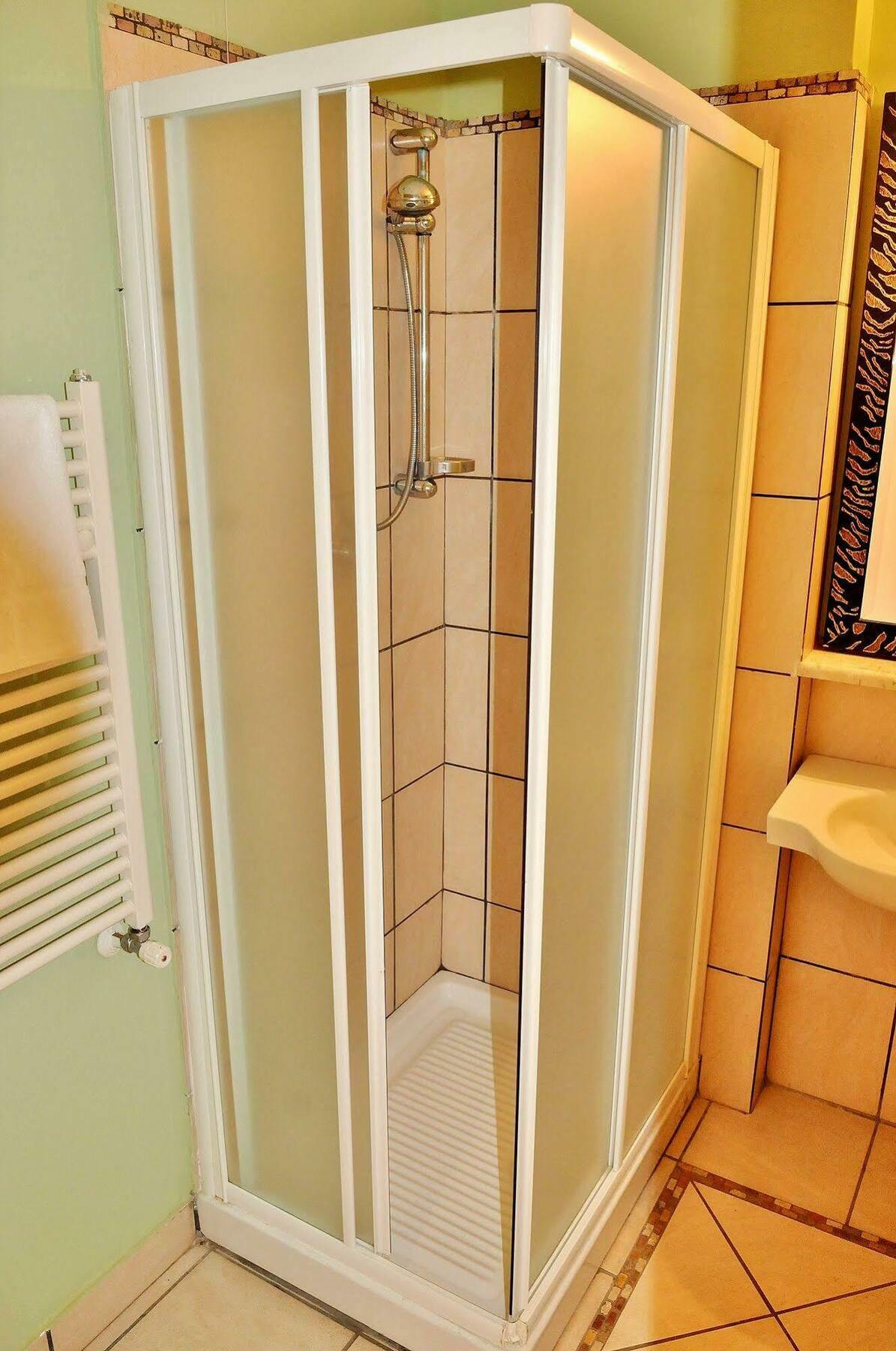 Hotel Rasula Alta Гравина ди Катания Екстериор снимка